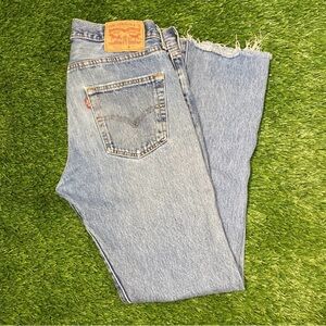 Levi's Light Wash Denim Jeans